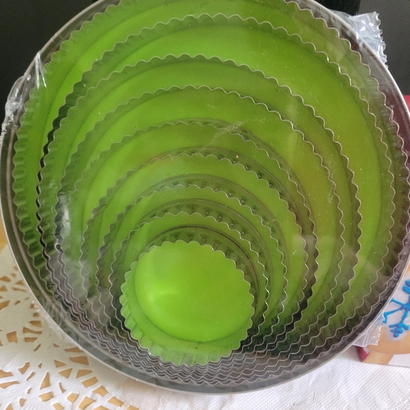 Lot of Two Cookie Cutters & Cookie Winter Stamps - Picture 3 of 7